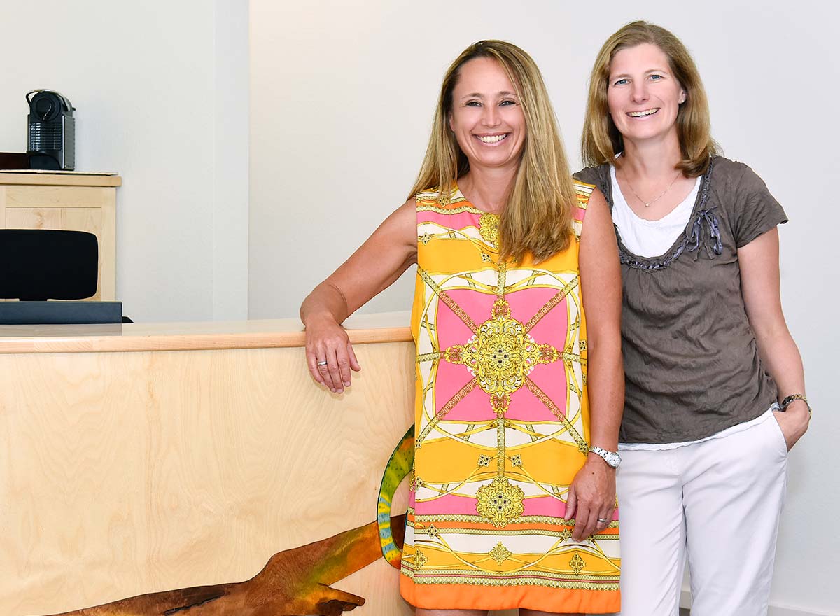 Claudia Schramm und Maja Schulze